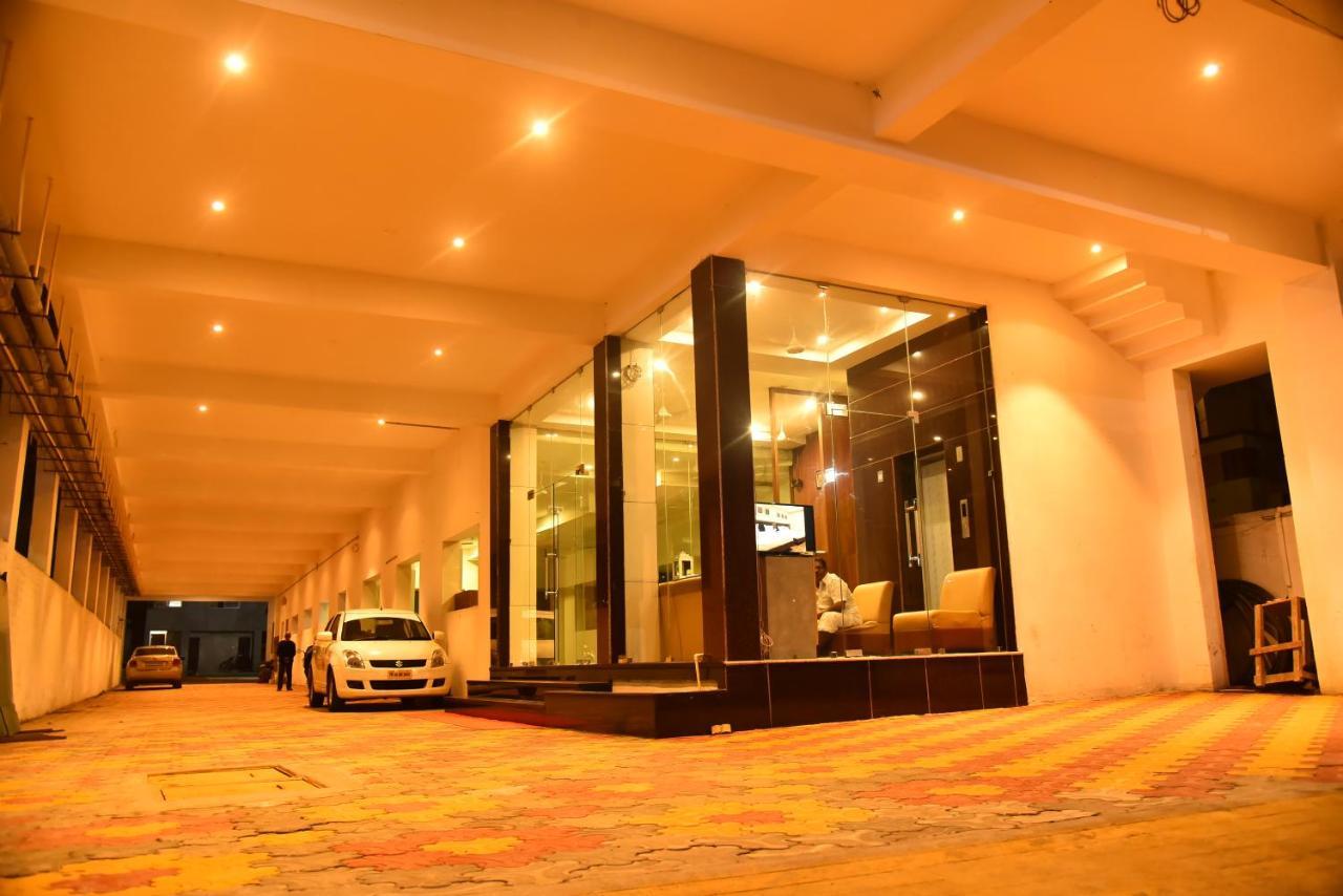 Hotel Four Seasons Velankanni Dış mekan fotoğraf