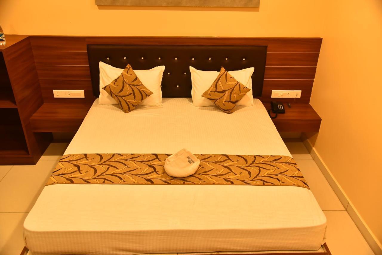 Hotel Four Seasons Velankanni Dış mekan fotoğraf